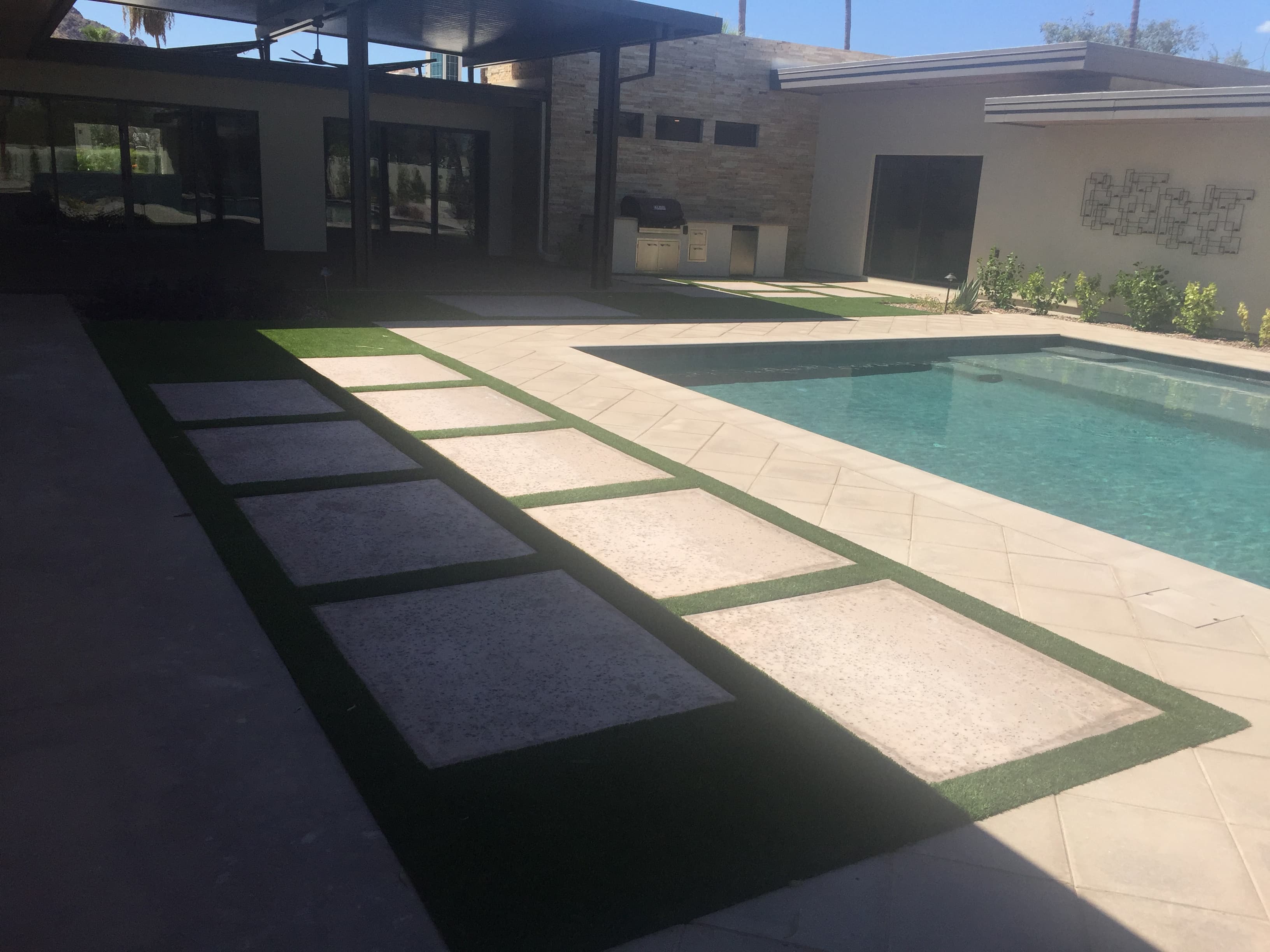 Private Pool & Outdoor Living — 10