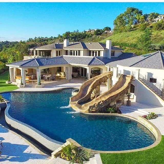 Rock-Slide Family Pool